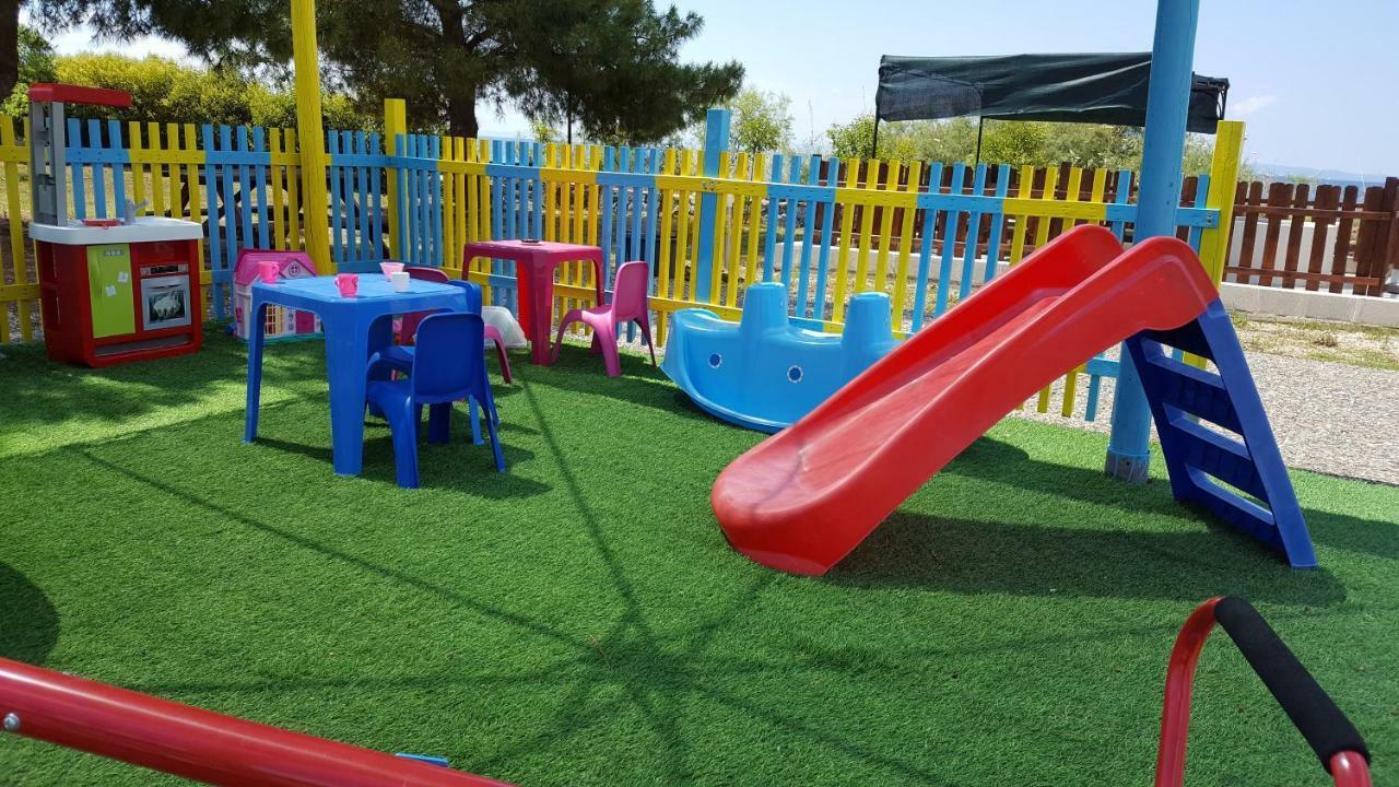 Monopetro Daire Metamorfosi  Dış mekan fotoğraf
